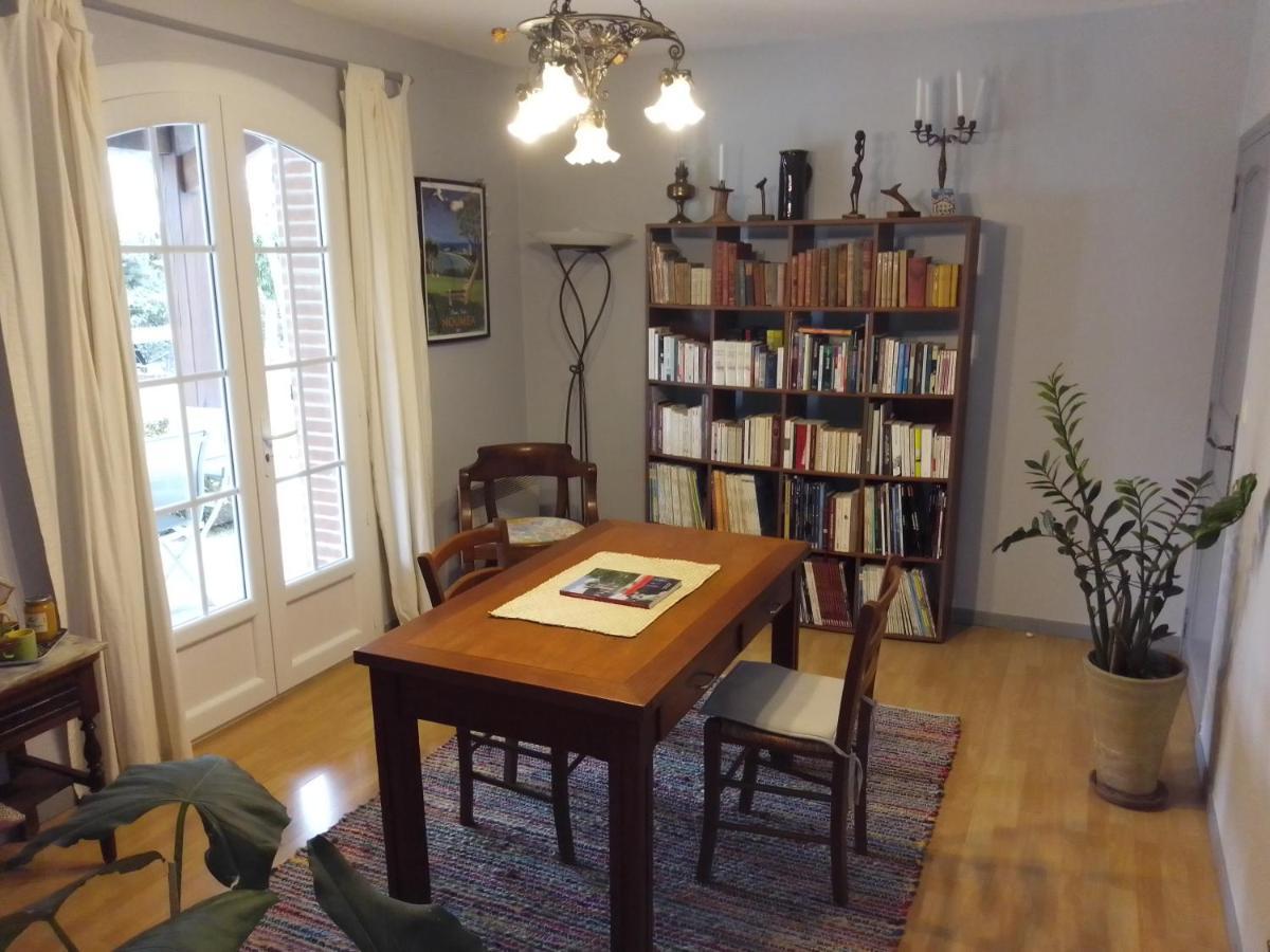 Les Sittelles Bed and Breakfast Gaillac Eksteriør billede